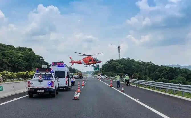 鄠邑区高速公路汽车救援案例